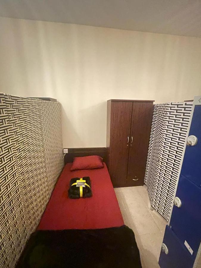 Dxb Backpackers Executive Hostel Dubai Bagian luar foto