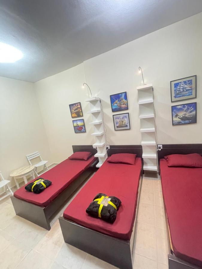 Dxb Backpackers Executive Hostel Dubai Bagian luar foto