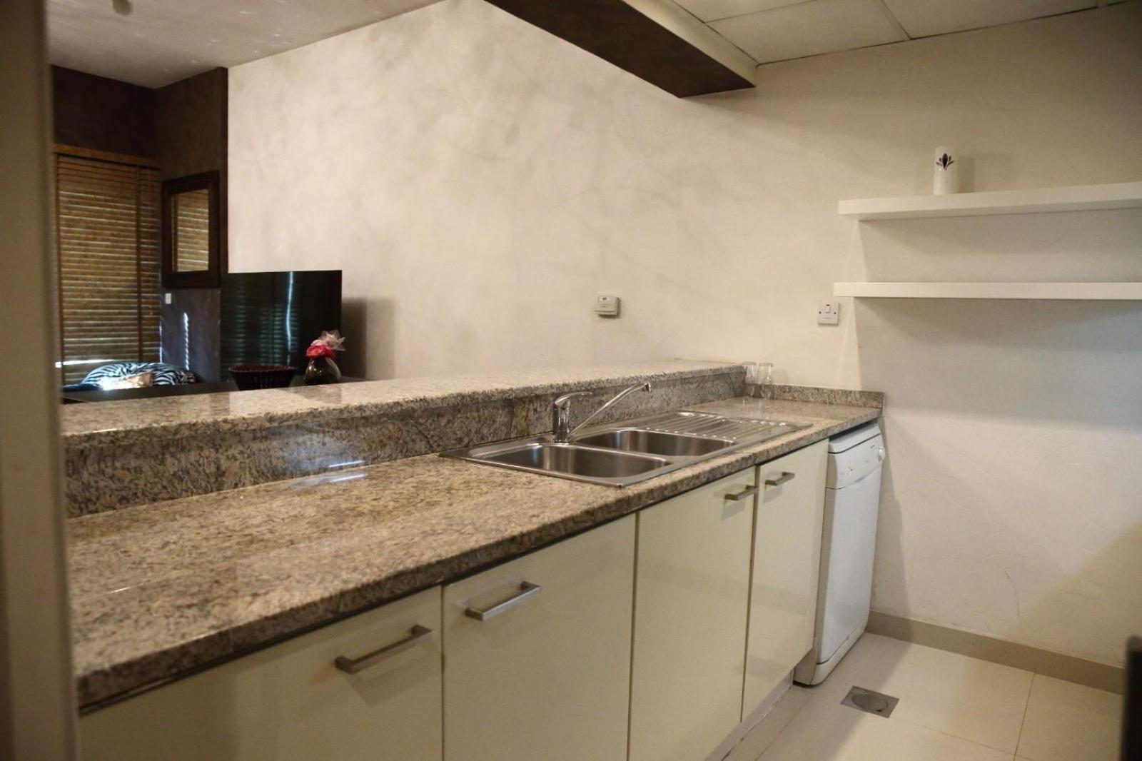 Dxb Backpackers Executive Hostel Dubai Bagian luar foto